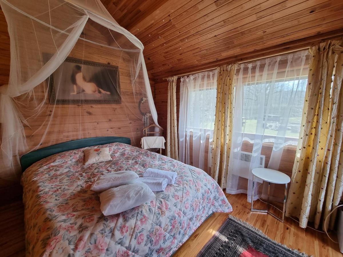 Viesu Nams Vecmuiza Otel Tūja Dış mekan fotoğraf